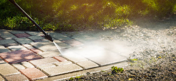 Best Playground Equipment Cleaning  in Beverly Hills, CA